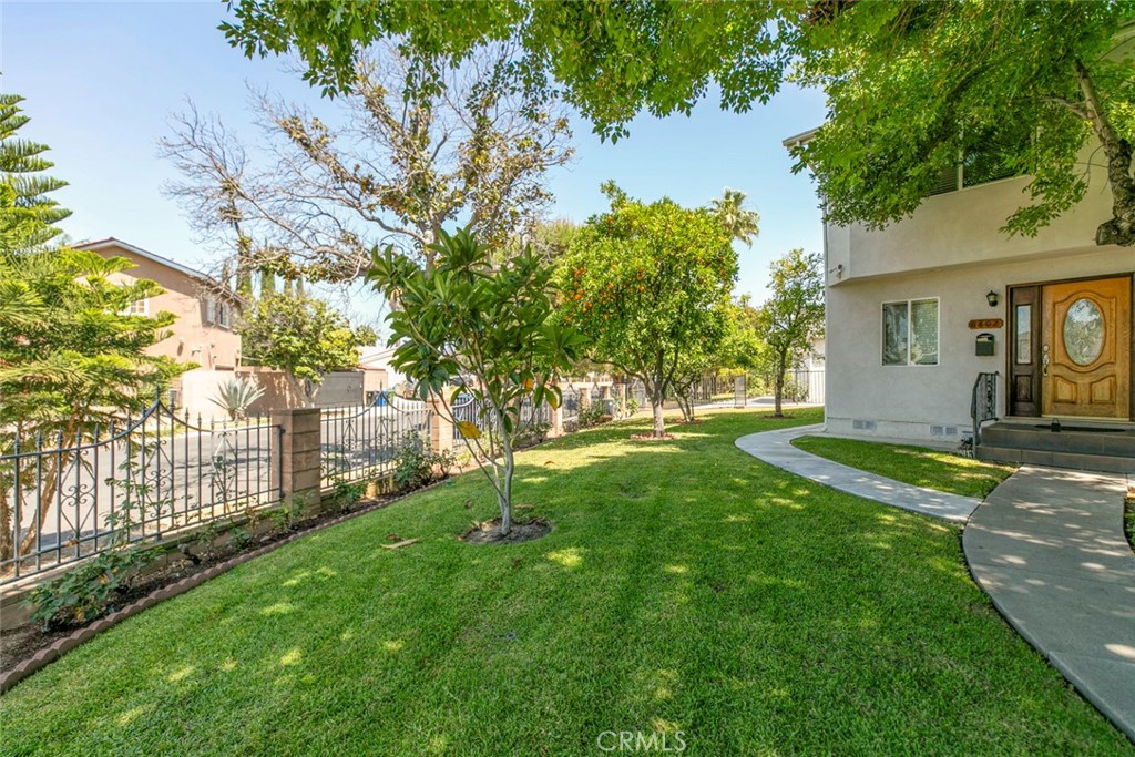 Properties 4 6602 Charlesworth Avenue