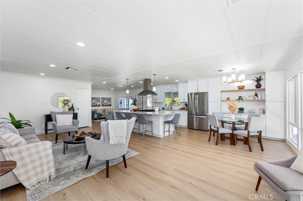 24001 Muirlands Boulevard 329