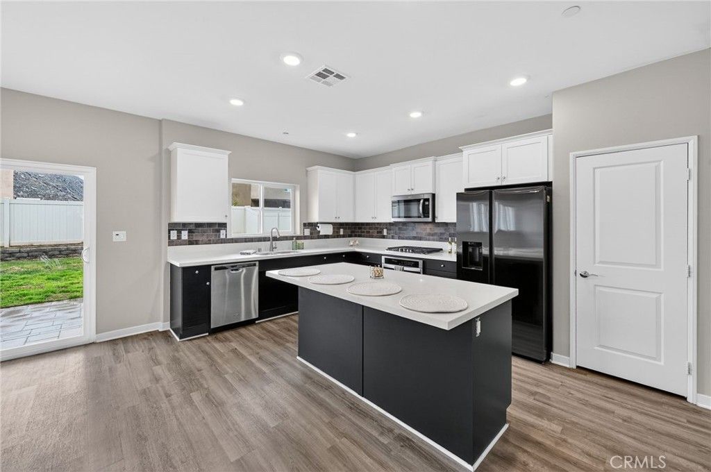 Photo of 31190 Linden Flower Rd, Winchester, CA 92596 (MLS # SW26027925)