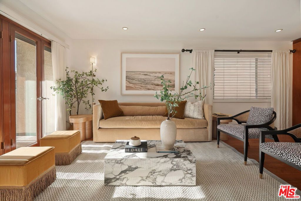 Photo of 907 12th Street #4, Santa Monica, CA 90403 (MLS # 26651645)