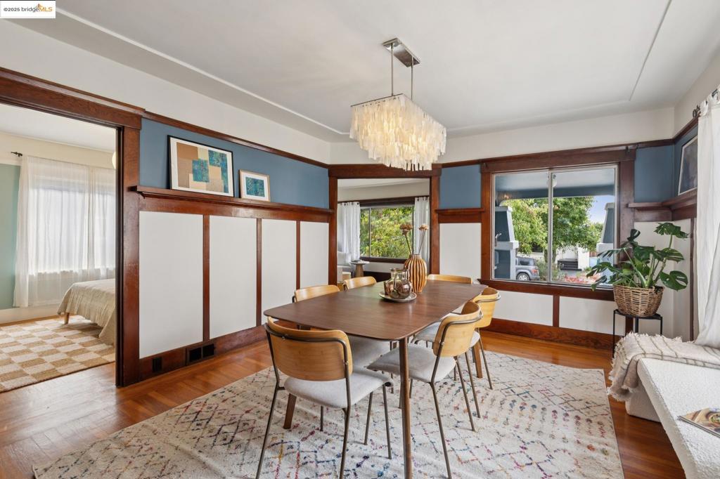POETS CORNER - Residential