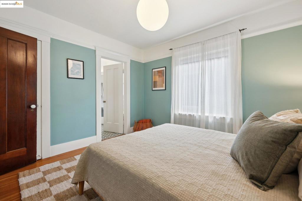 POETS CORNER - Residential