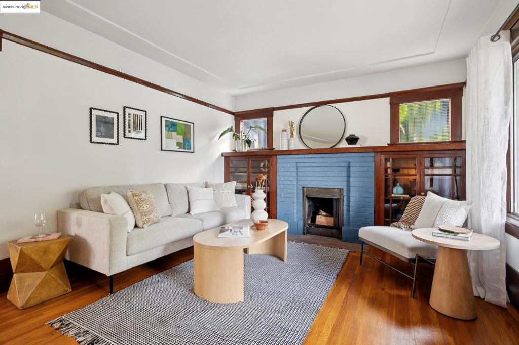 POETS CORNER - Residential