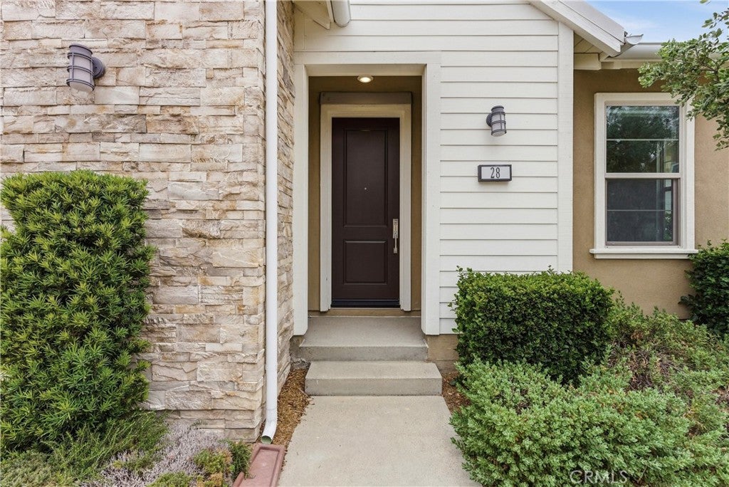28 Ocaso Street