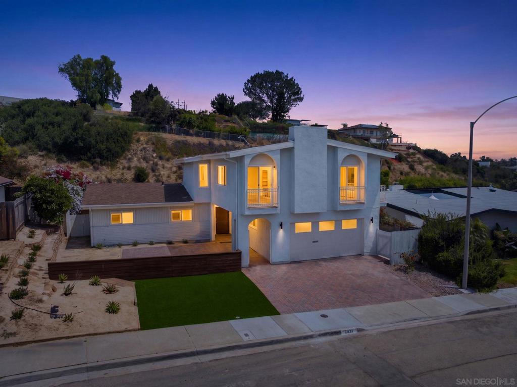 3855 Southview Dr