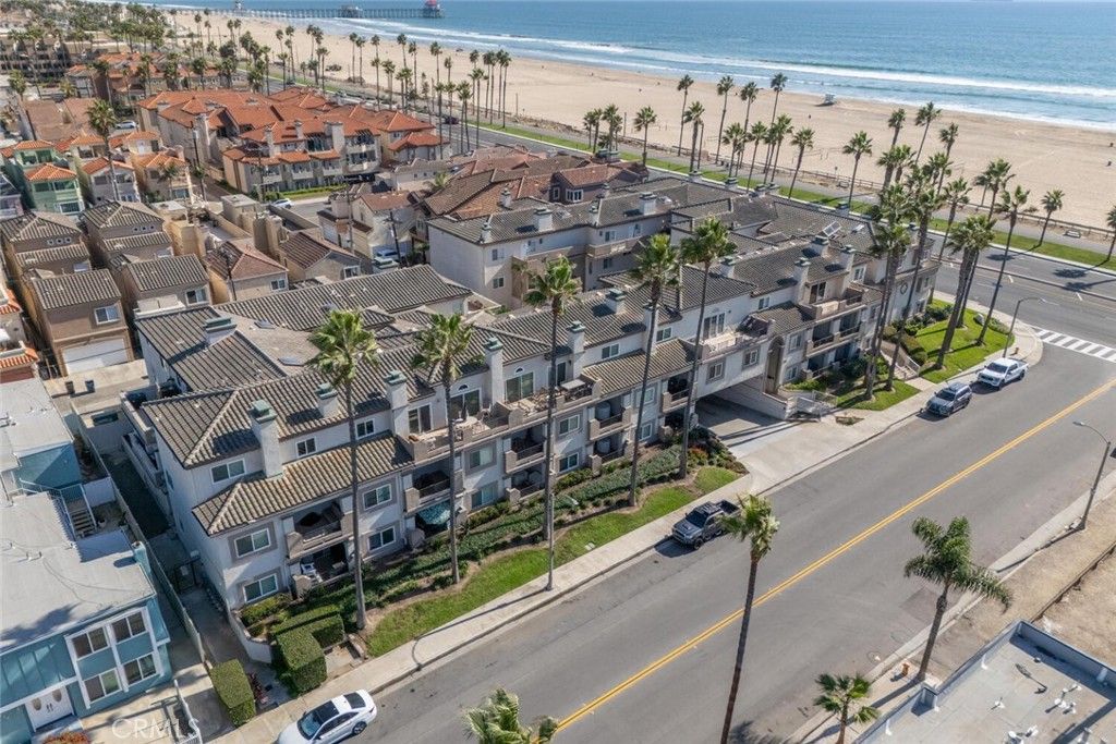 Photo of 1516 Pacific Coast #101, Huntington Beach, CA 92648 (MLS # PW25236591)