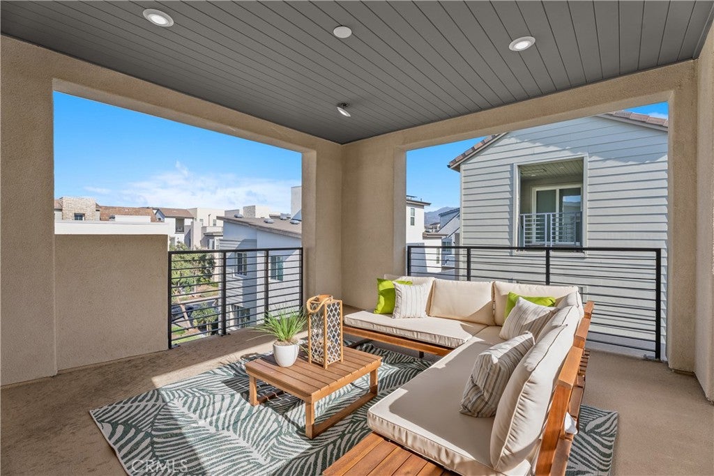 110 Spiral, Irvine CA 92618 - Photo 7