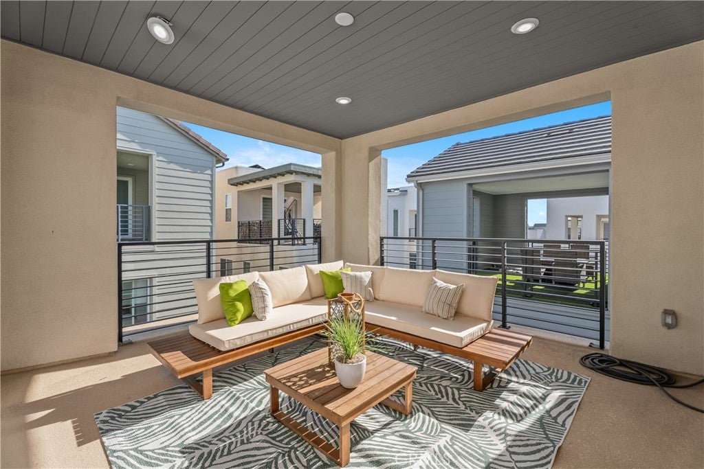 110 Spiral, Irvine CA 92618 - Photo 31