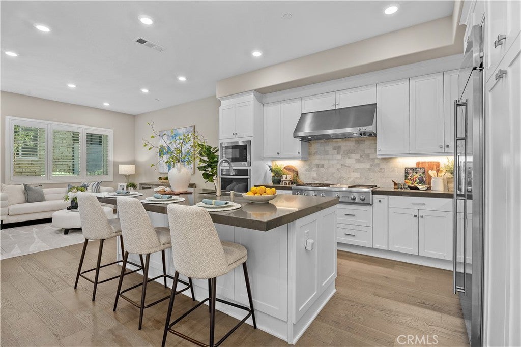 110 Spiral, Irvine CA 92618 - Photo 1