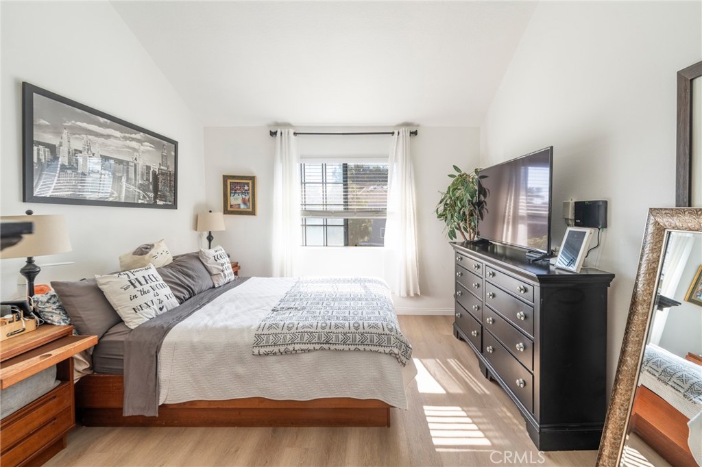 20302 Tidepool 204