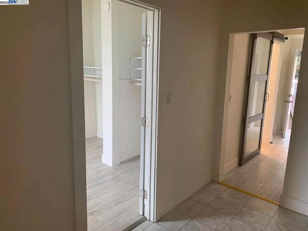 WEST OAKLAND - Residential