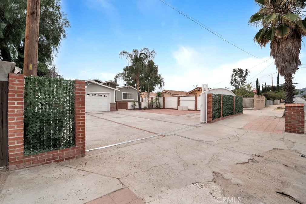 13176 Foothill
