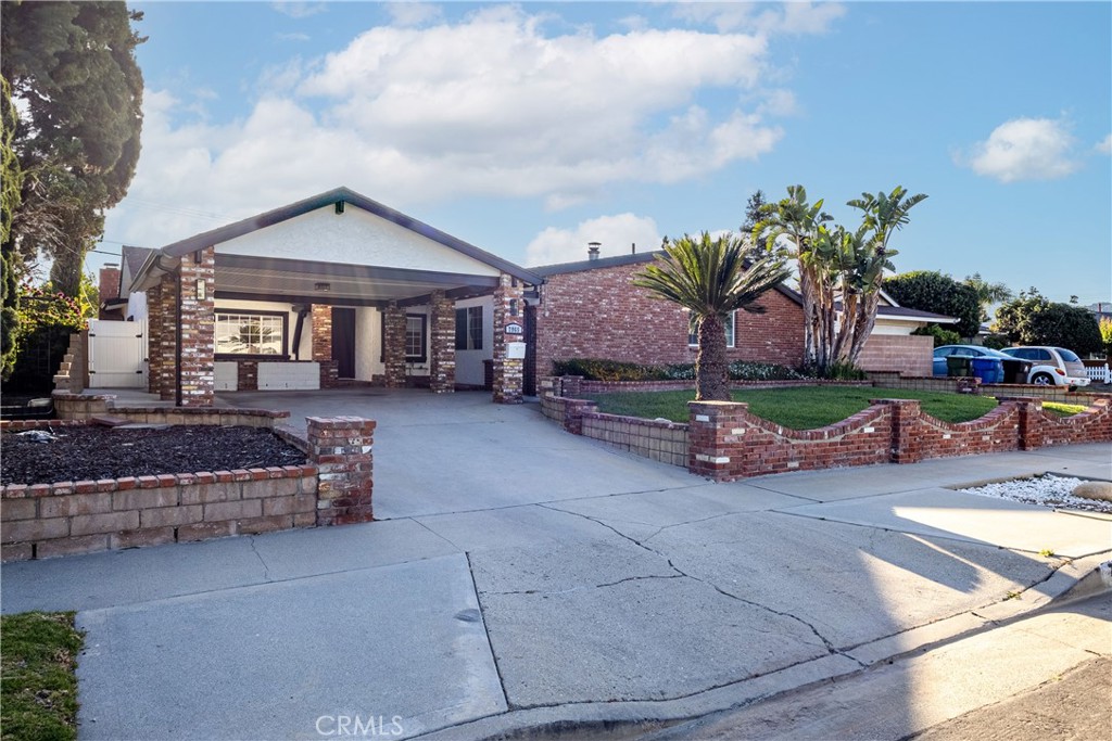7965 Quimby Ave.