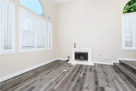 MLS: TR26152275