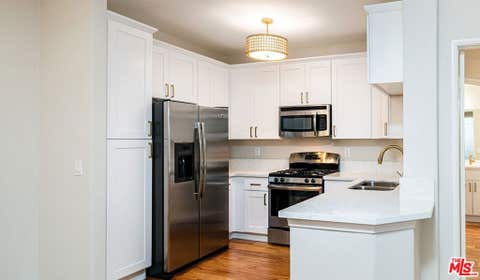 Photo of 348 S Hauser Boulevard #2-129, Los Angeles, CA 90036 (MLS # 26873553)