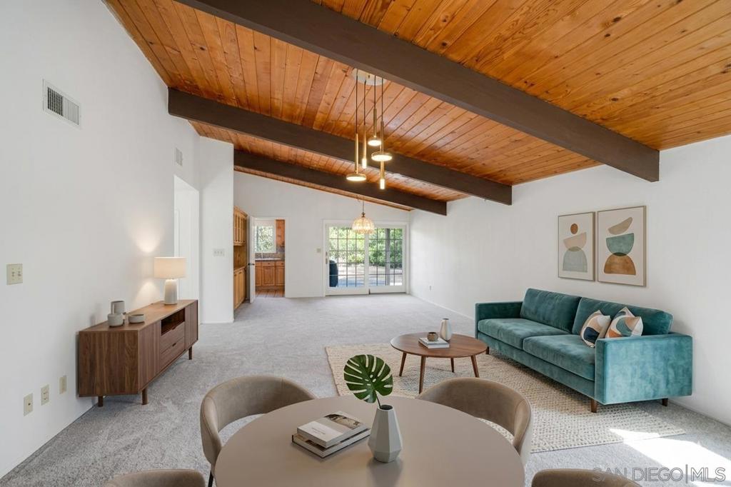 8575 N La Jolla Scenic Drive