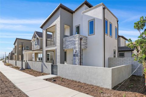 Photo of 27213 Tamarack Lane, Valencia, CA 91381 (MLS # BB25252470)