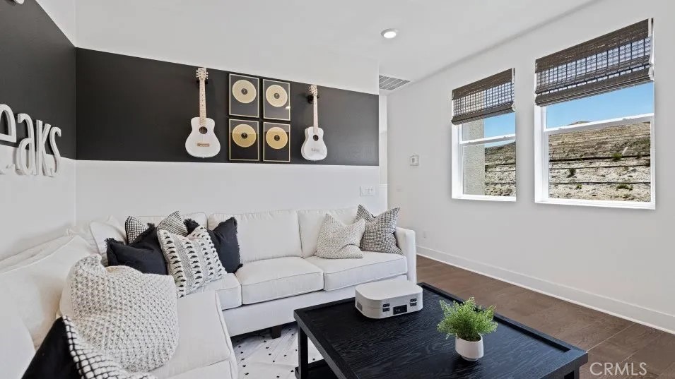 Calla (CALLA5P) - Residential Lease