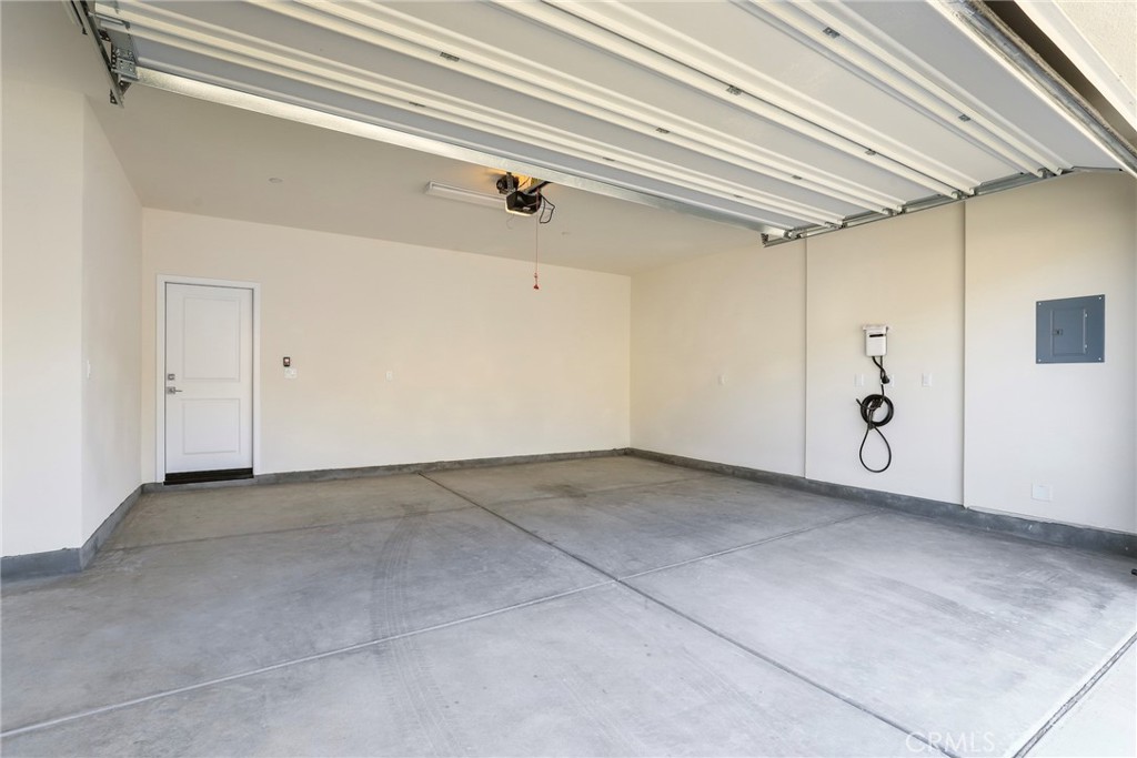 Calla (CALLA5P) - Residential Lease