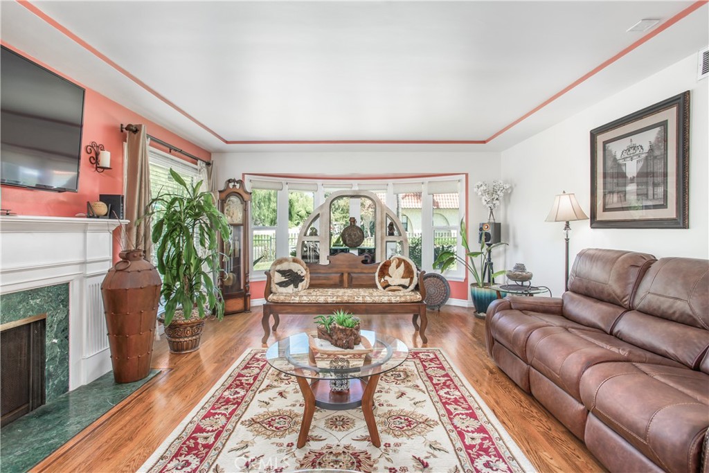 3095 Pepper Tree Lane