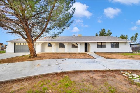 15620 Ramona Apple Valley CA 92307