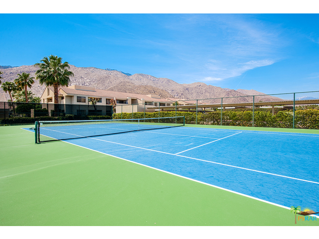 Plaza Villas - Residential