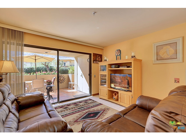 Plaza Villas - Residential