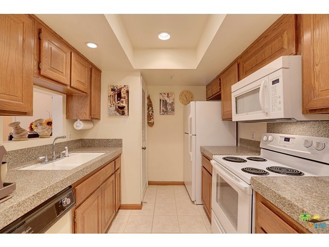 Plaza Villas - Residential