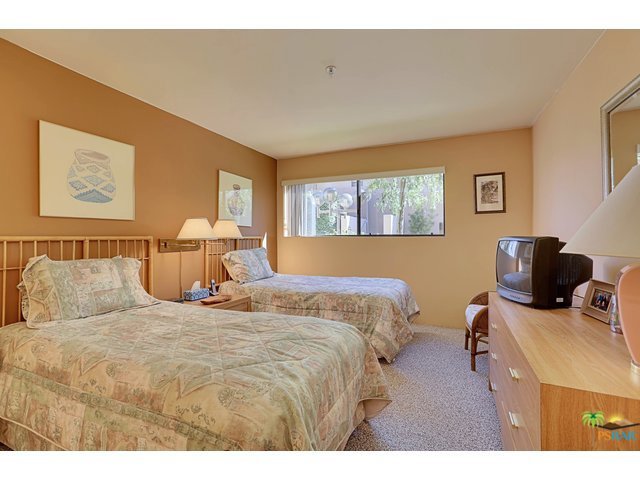 Plaza Villas - Residential