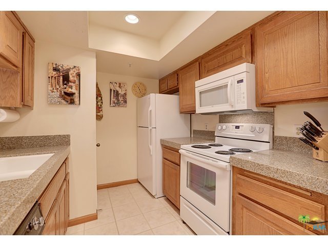 Plaza Villas - Residential