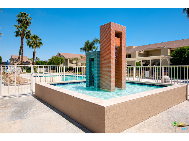 Plaza Villas - Residential