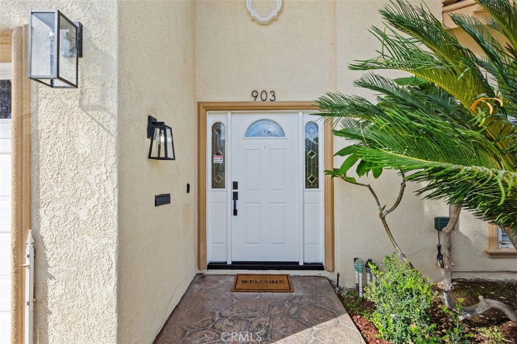 903 S Nordica Street