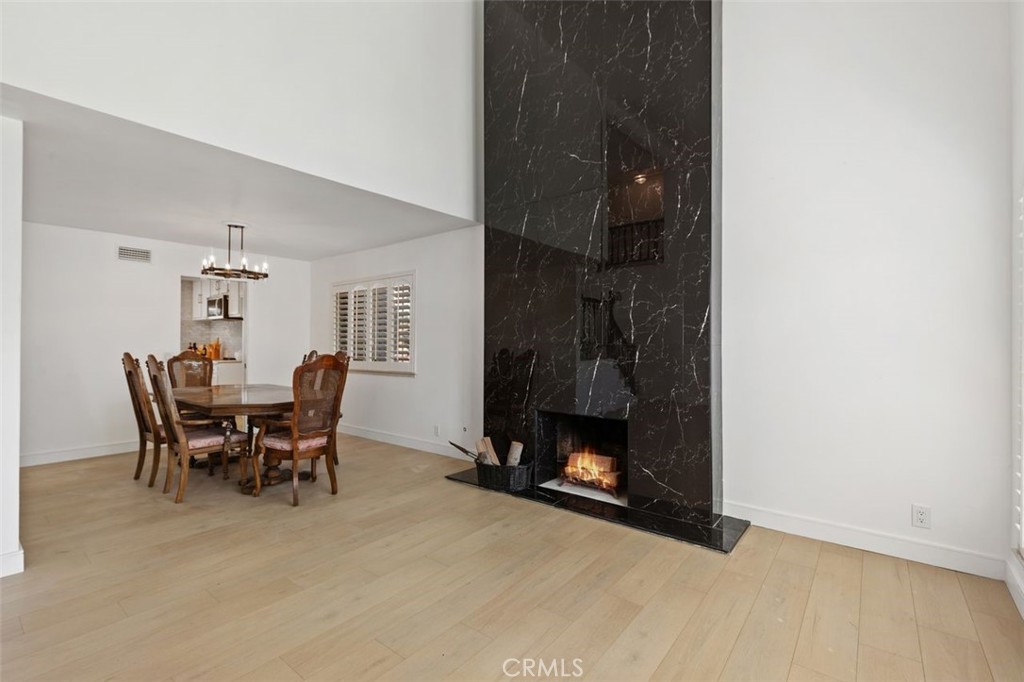 903 S Nordica Street