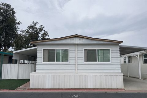 Photo of 350 E San Jacinto Avenue #197, Riverside, CA 92571 (MLS # IV26025564)