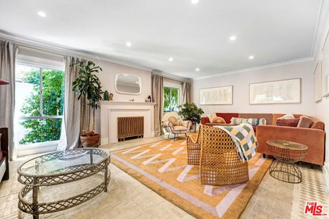 Photo of 2049 N Berendo Street, Los Angeles, CA 90027 (MLS # 25571529)