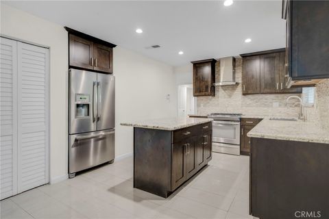 Photo of 9959 Gothic Avenue, North Hills, CA 91343 (MLS # SR26041167)