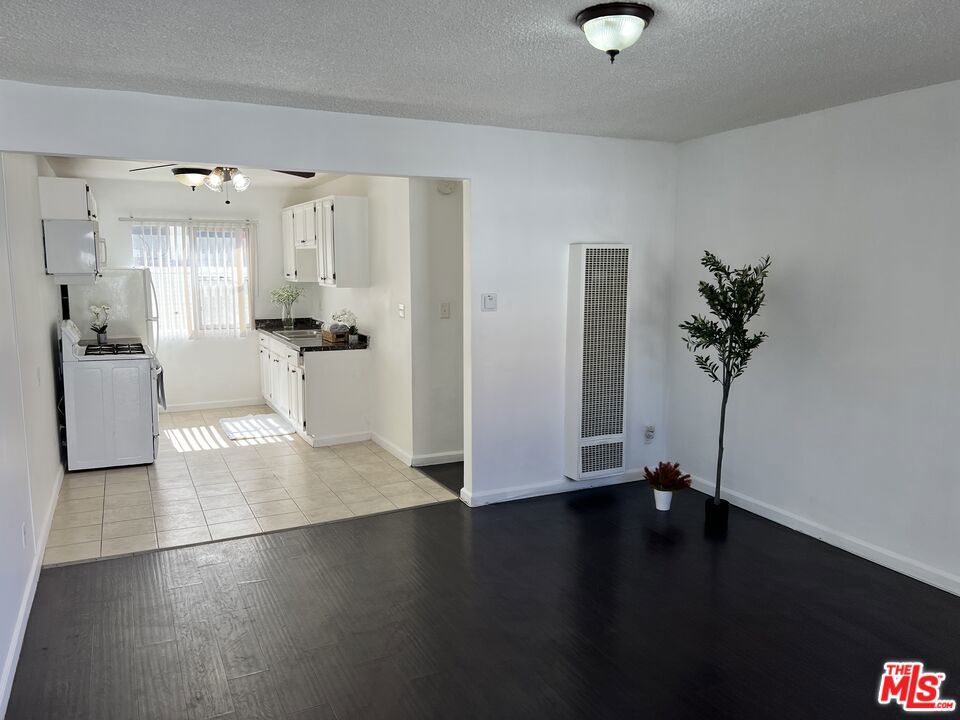 1330 S WILTON Place 9