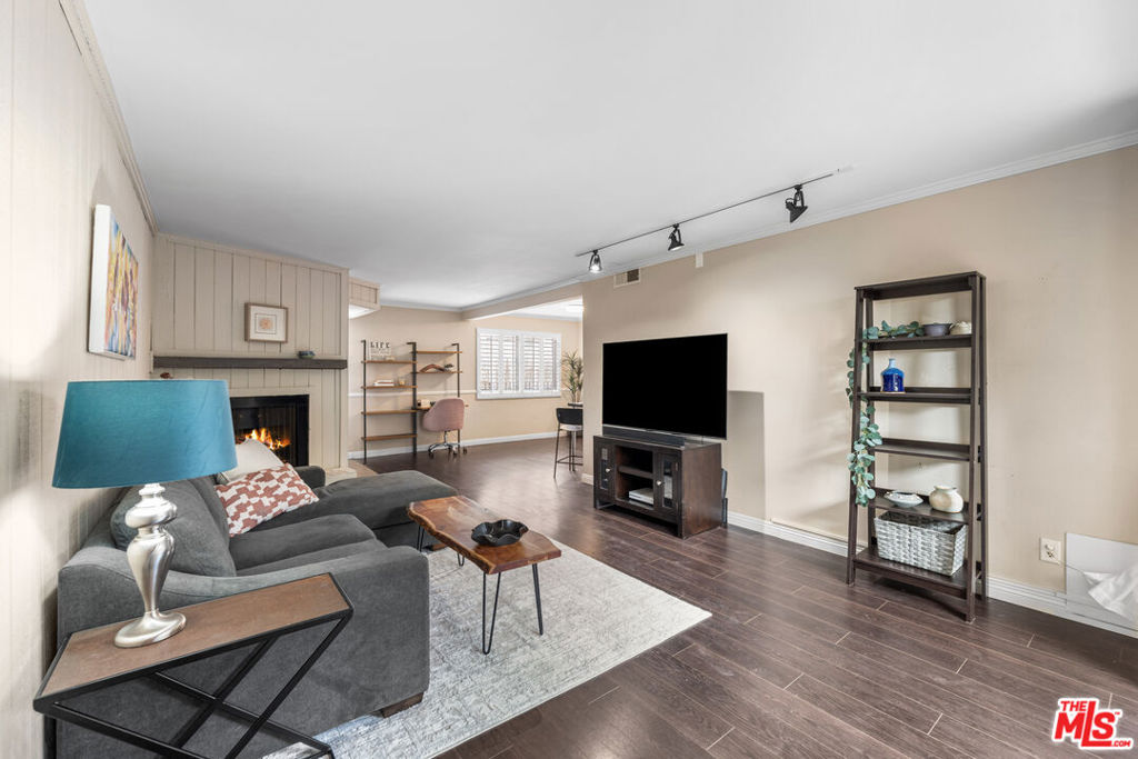 12930 Valleyheart Drive 4