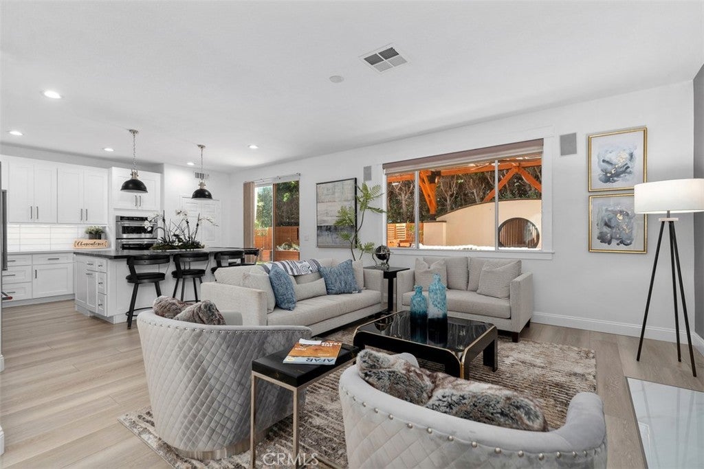 8 National Place, Irvine CA 92602 - Photo 11