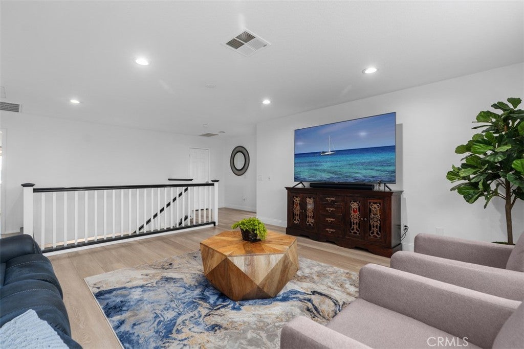 8 National Place, Irvine CA 92602 - Photo 24