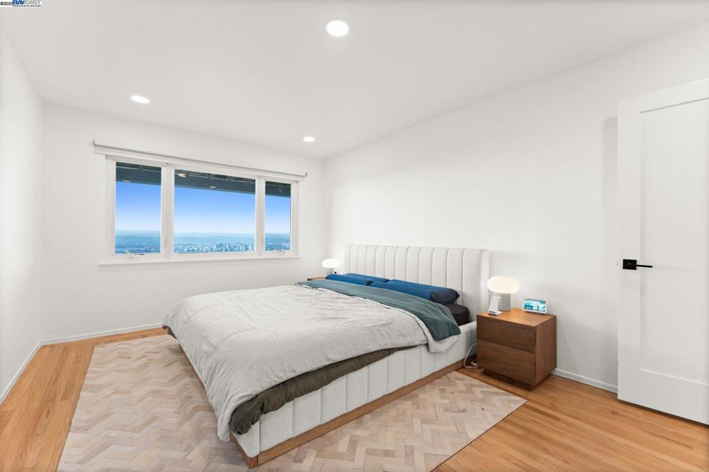 PIEDMONT PINES - Residential