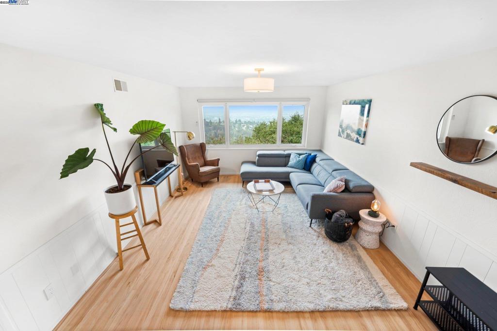 PIEDMONT PINES - Residential