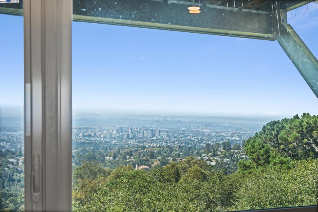 PIEDMONT PINES - Residential