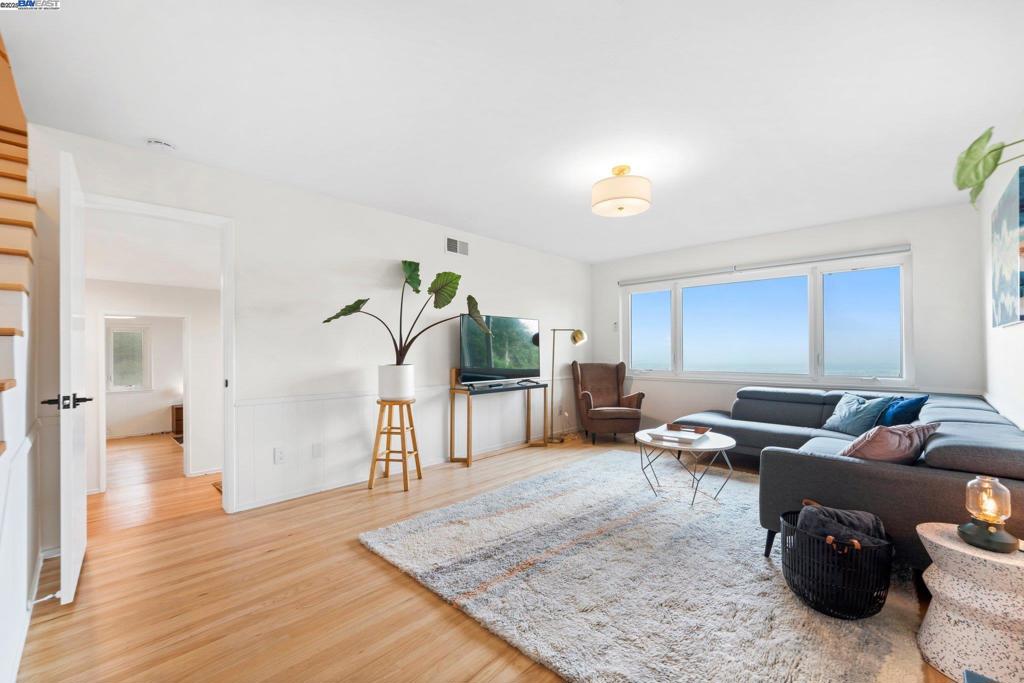 PIEDMONT PINES - Residential