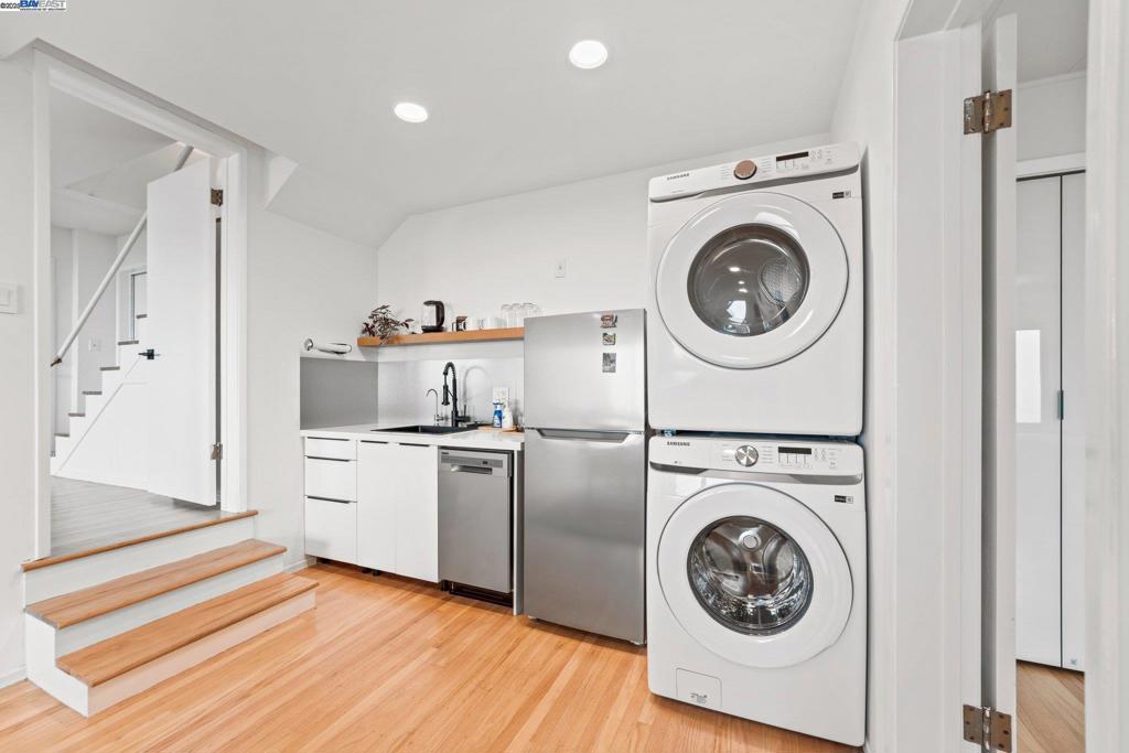 PIEDMONT PINES - Residential