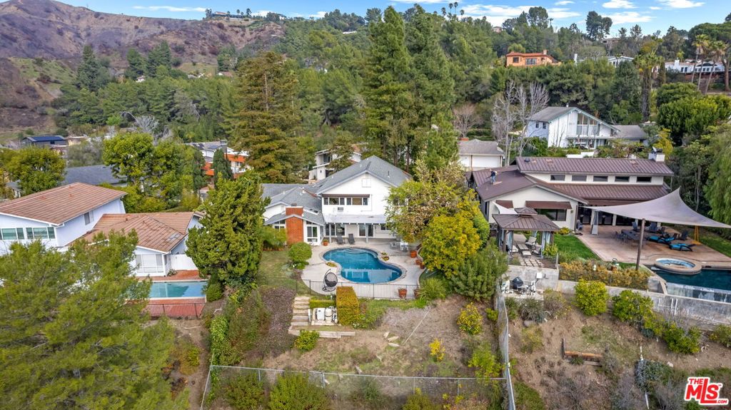 2501 La Condesa Drive
