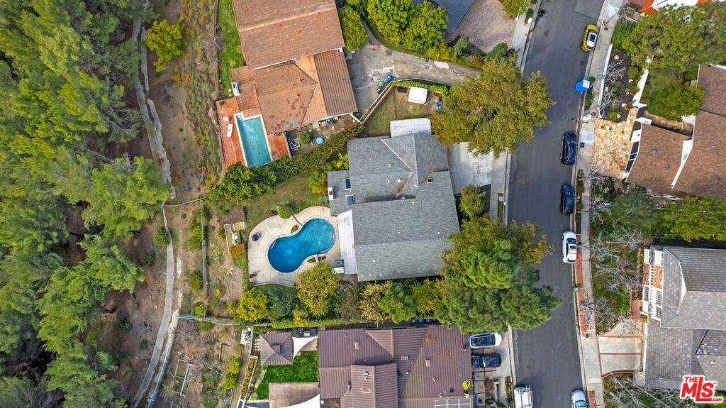 2501 La Condesa Drive
