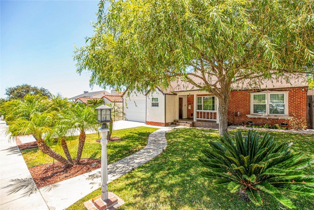 523 E Fairmount RD, Burbank CA 91501