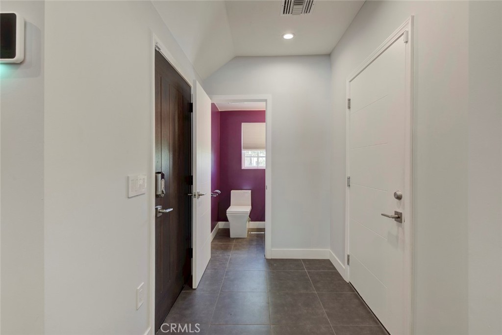 523 E Fairmount
