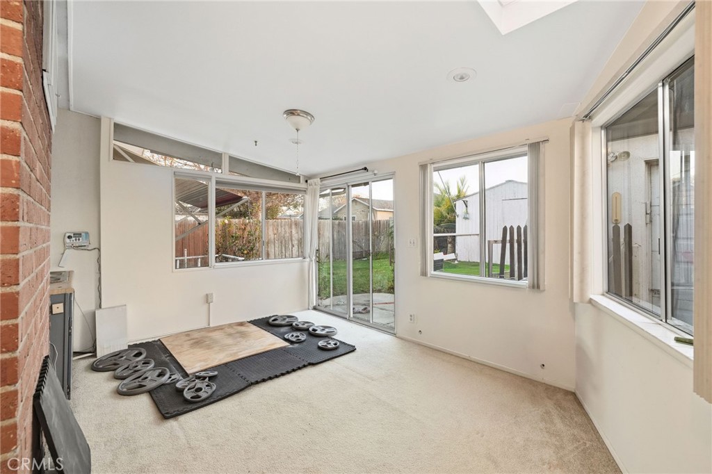 2546 Maricopa Street